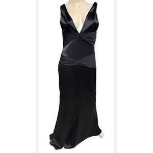 Vera Wang Black Gown Vintage Floor Length V Neck Size 4